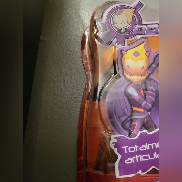 Code Lyoko: Odd with Overboard and Laser Arrows Action Figure - Picture 4 of 12